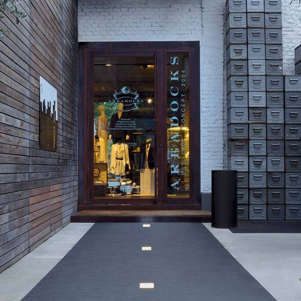 B-LIGHT_BUTTON-SQ-DO_AMBIENTATO_13072017-1-1